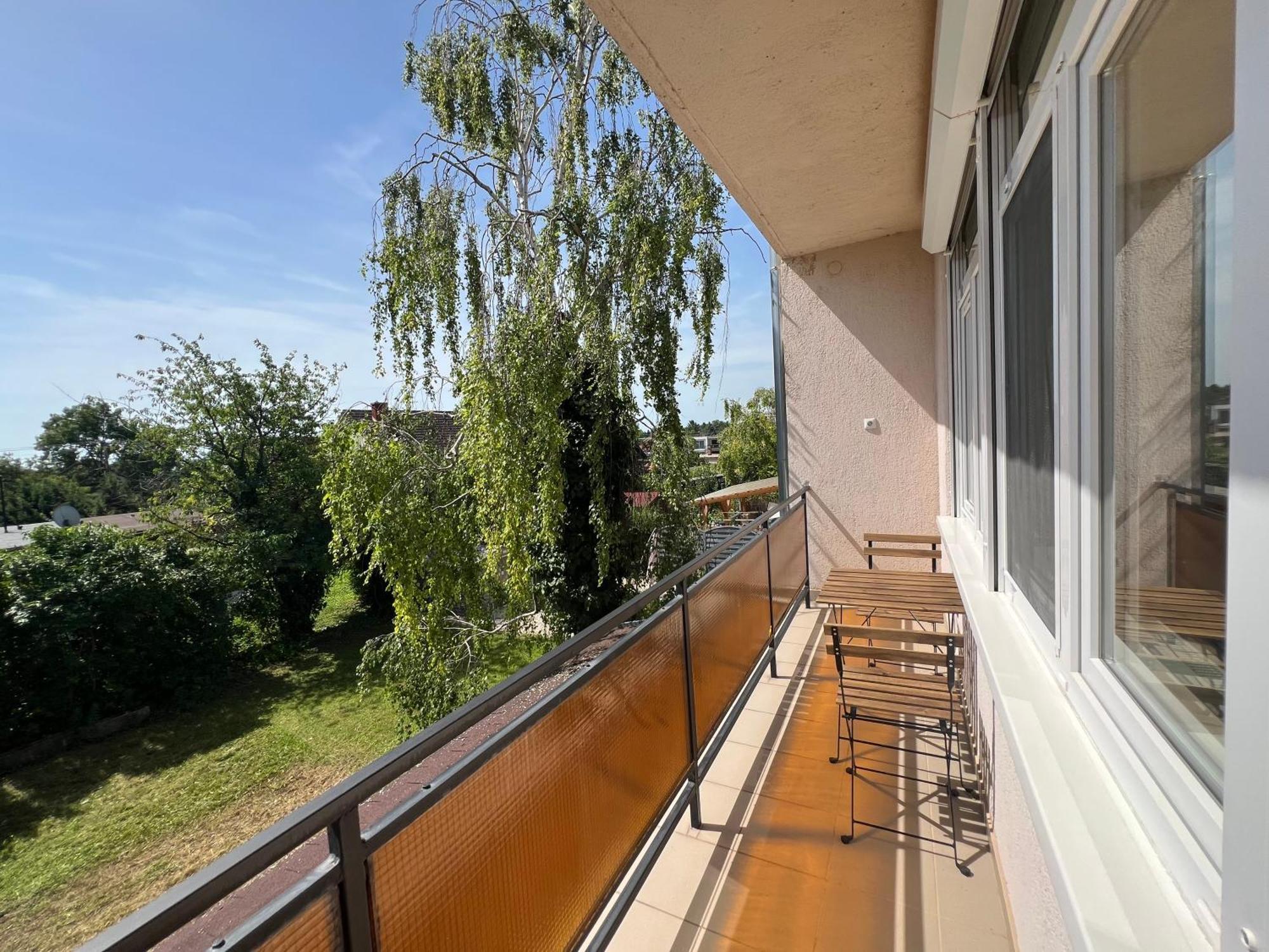 Jo Hely Apartment Balatonalmadi Bagian luar foto